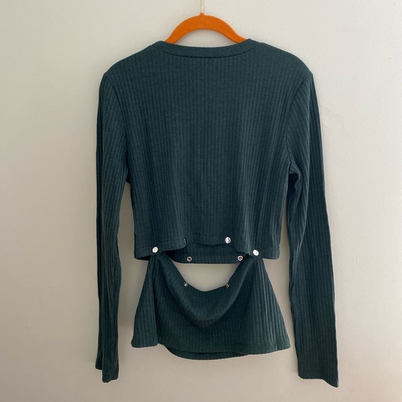 *SALE* 🍓 Guess Forest Green Convertible Sweater // Size M - Picture 2 of 4